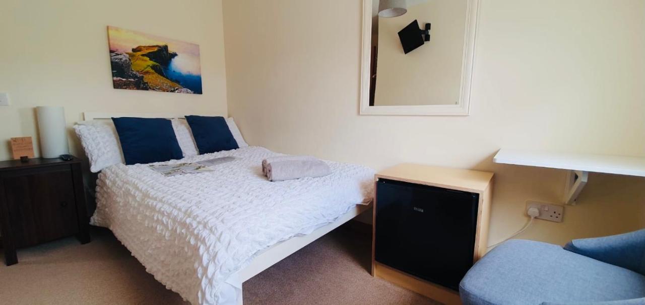 Feochan Rooms Portree Luaran gambar